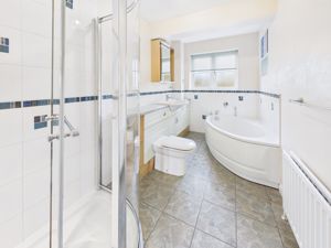 Family Bathroom- click for photo gallery